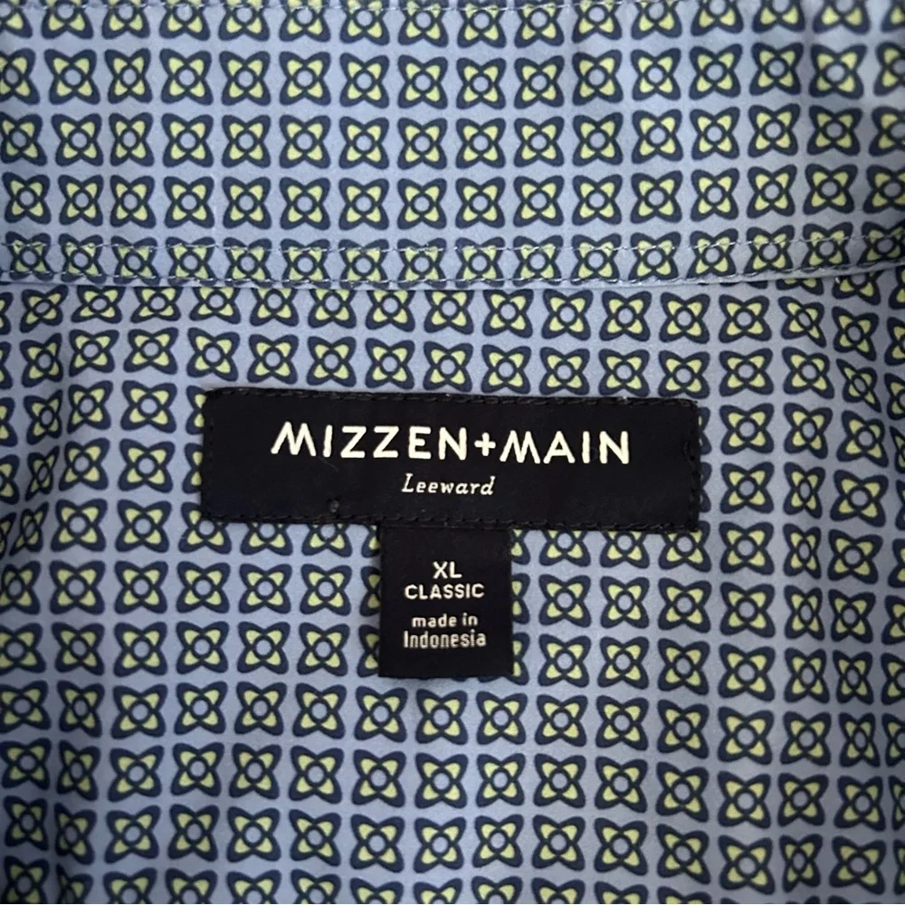 Mizzen+Main Blue and White Striped Casual Button Down Shirt - Picture 11 of 14